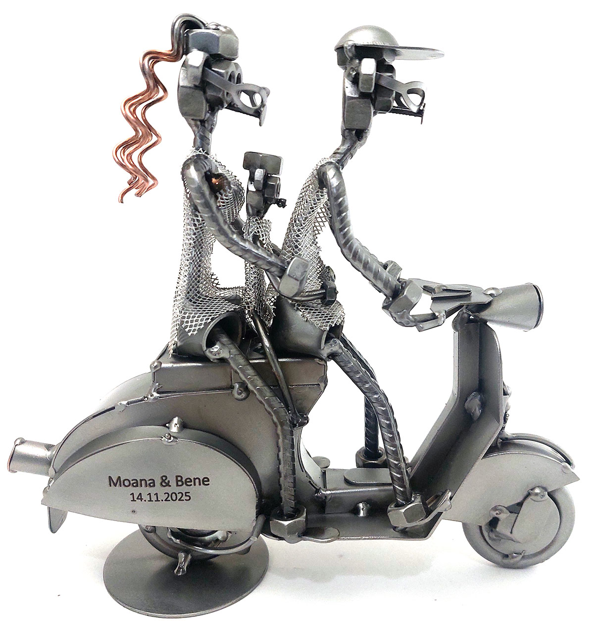 SCULTURA FAMILY SU VESPA con BAMBINO - immagine 6