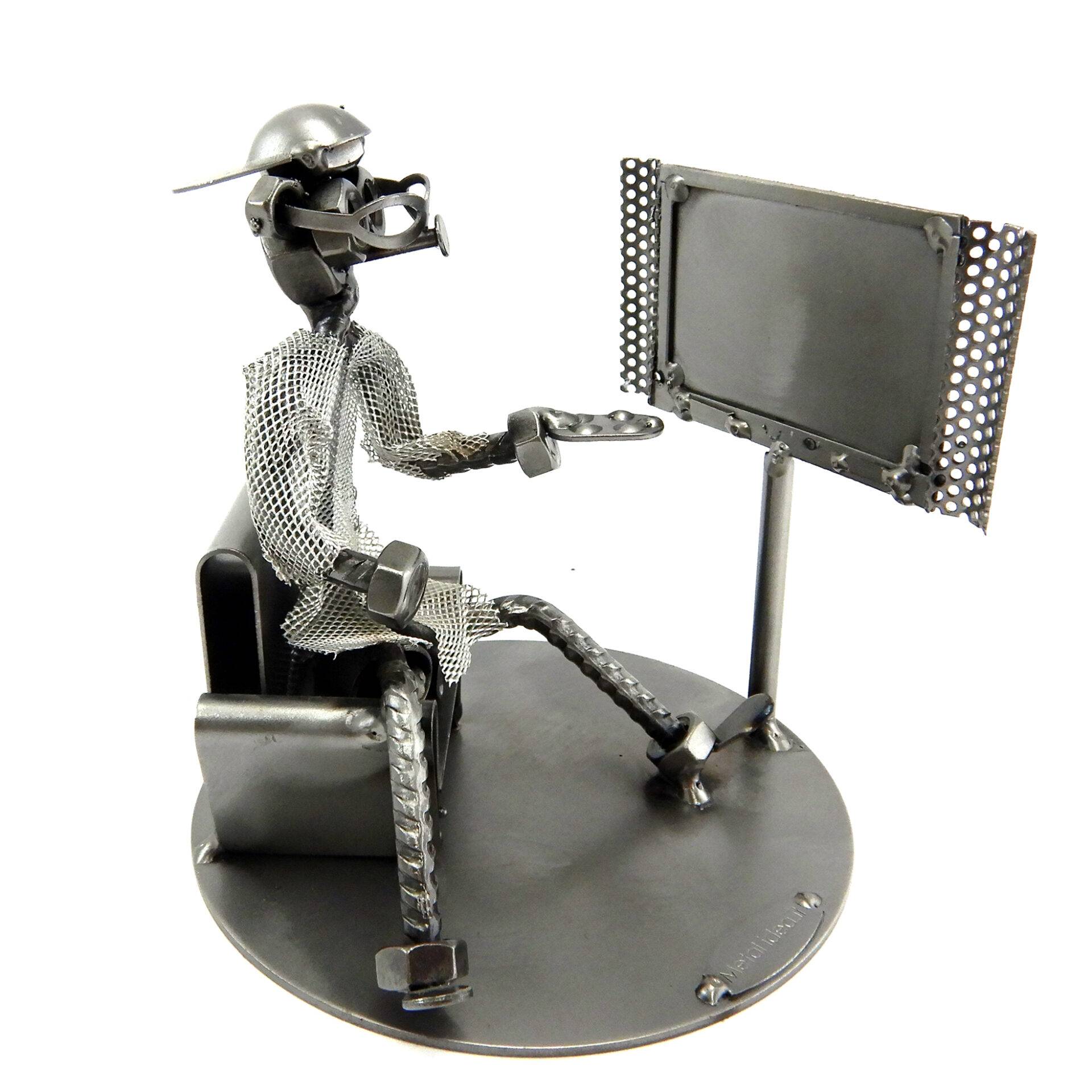 SCULTURA TV DIPENDENTE - immagine 2