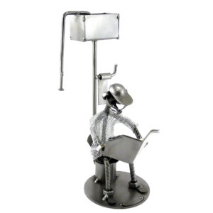 SEDUTO AL WC METAL IDEA.IT