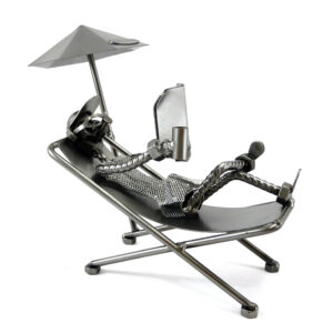 SCULTURA VACANZIERE PENSIONATO - immagine 3