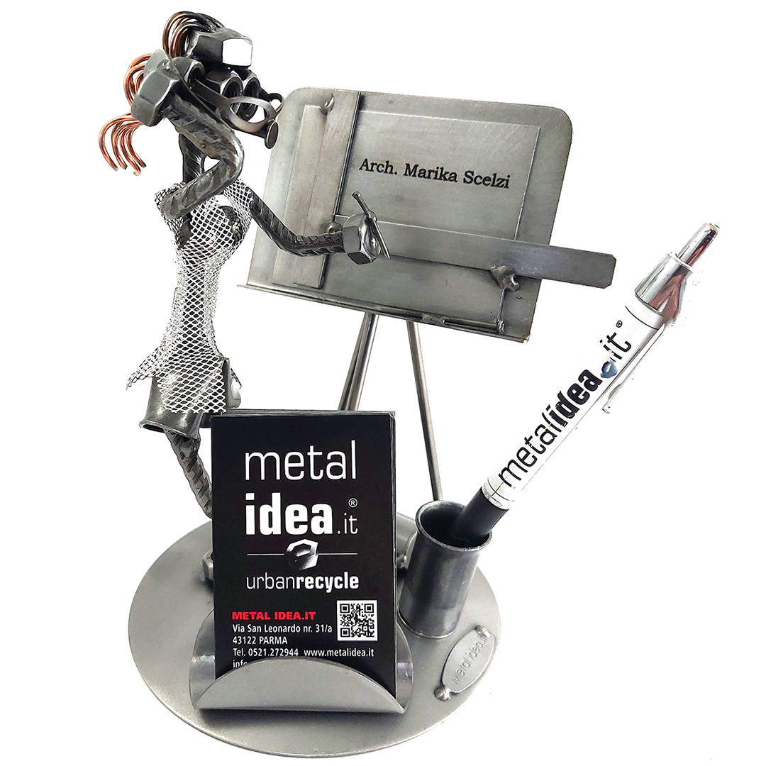 architetto donna con personalizzazioni metal idea.it