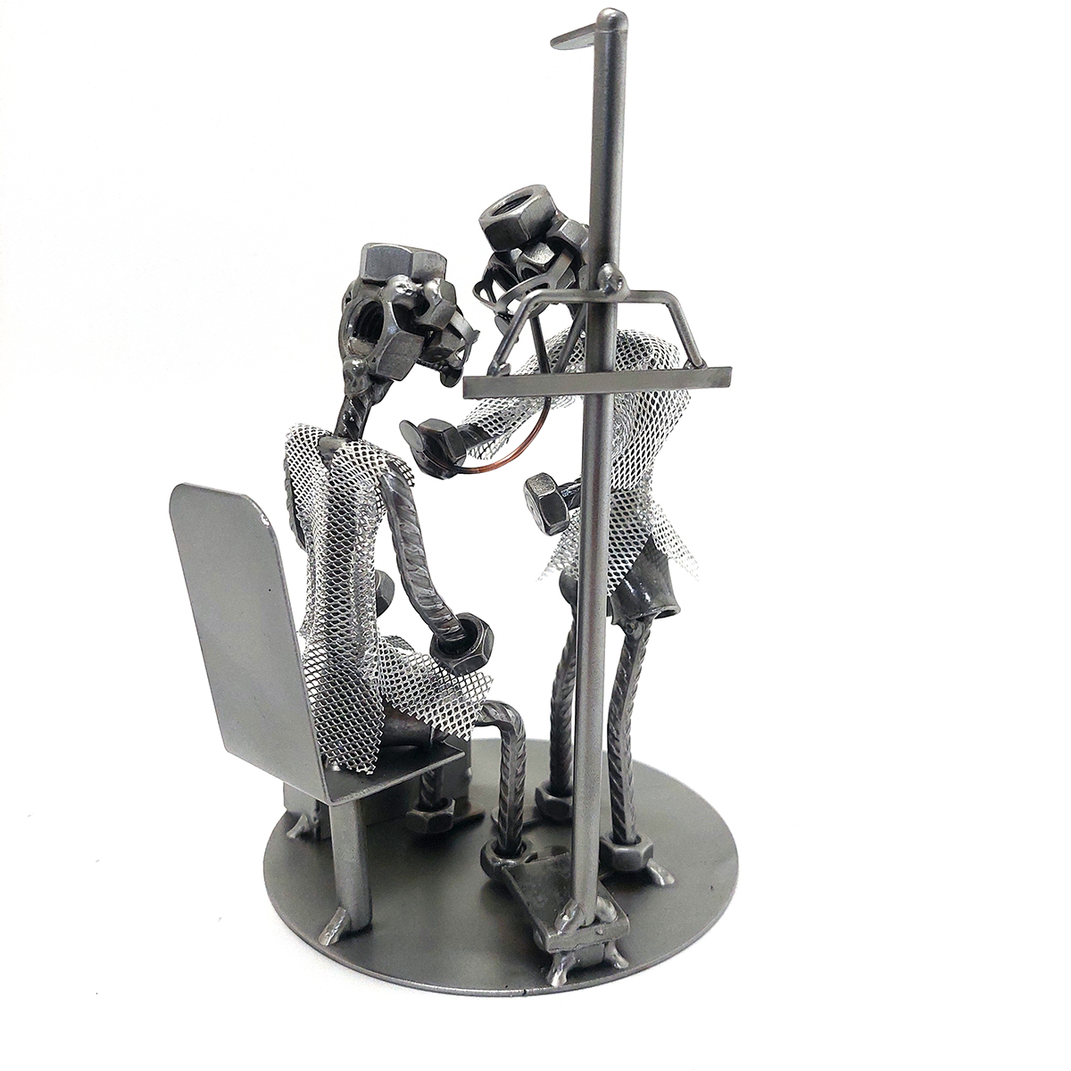 SCULTURA DOTTORE CON PAZIENTE - immagine 8