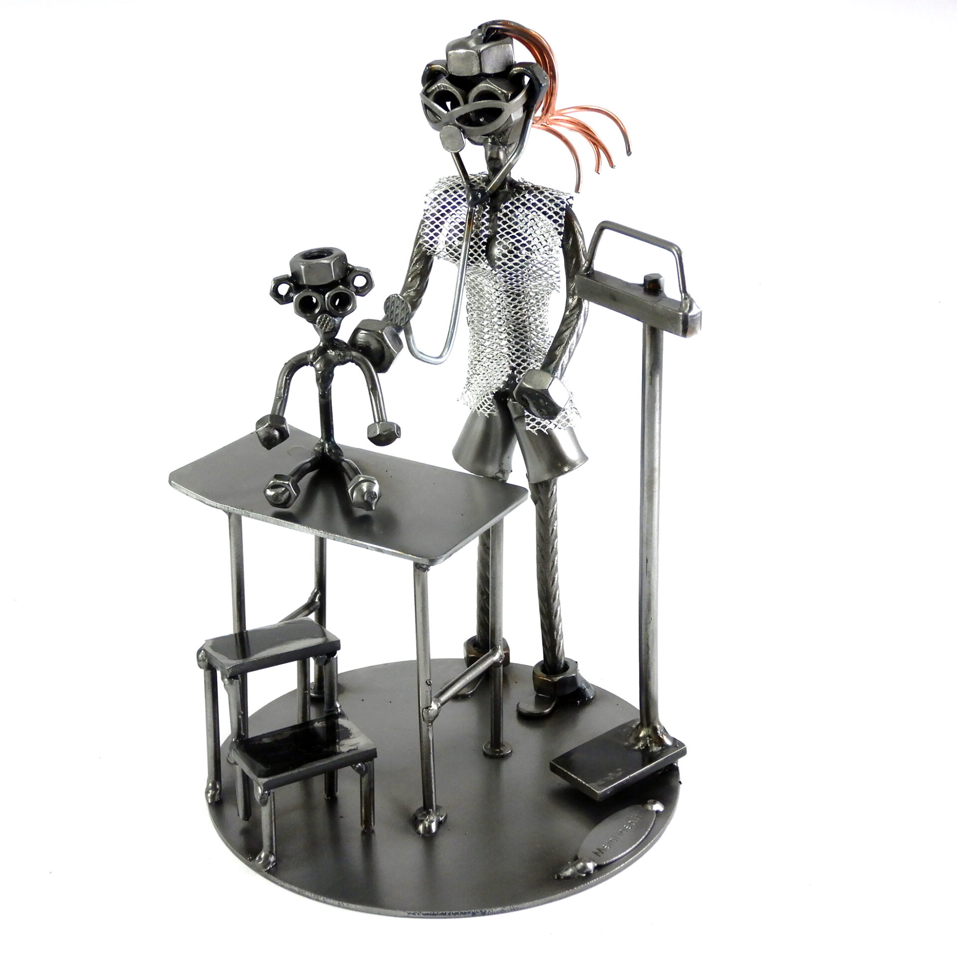 SCULTURA DOTTORESSA PEDIATRA - immagine 5