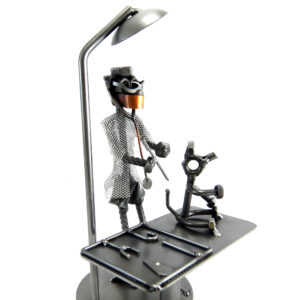 SCULTURA MEDICO VETERINARIO METAL IDEA
