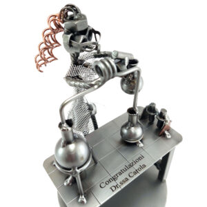 CHIMICO DONNA CON INCISIONE METAL IDEA.IT