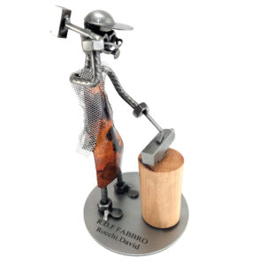 fabbro con personalizzazioni metal idea