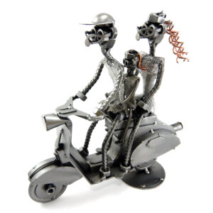 SCULTURA VESPA CON FAMIGLIA - immagine 5