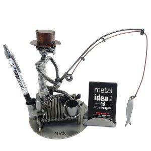 pesccatore seduto con accessori metal idea.it