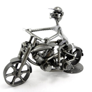 Alternative view of SCULTURA MOTOCICLISTA SU HARLEY EXCLUSIVE