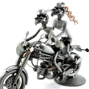 Alternative view of SCULTURA COPPIA SU MOTO TIPO DUCATI MONSTER