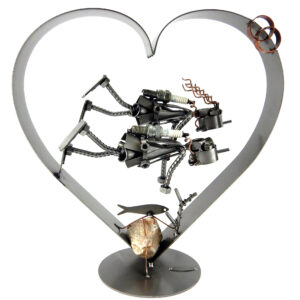 Alternative view of SCULTURA COPPIA SUB con CUORE