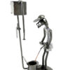 SCULTURA UOMO AL WC PISCIONE AL WC METAL IDEA.IT