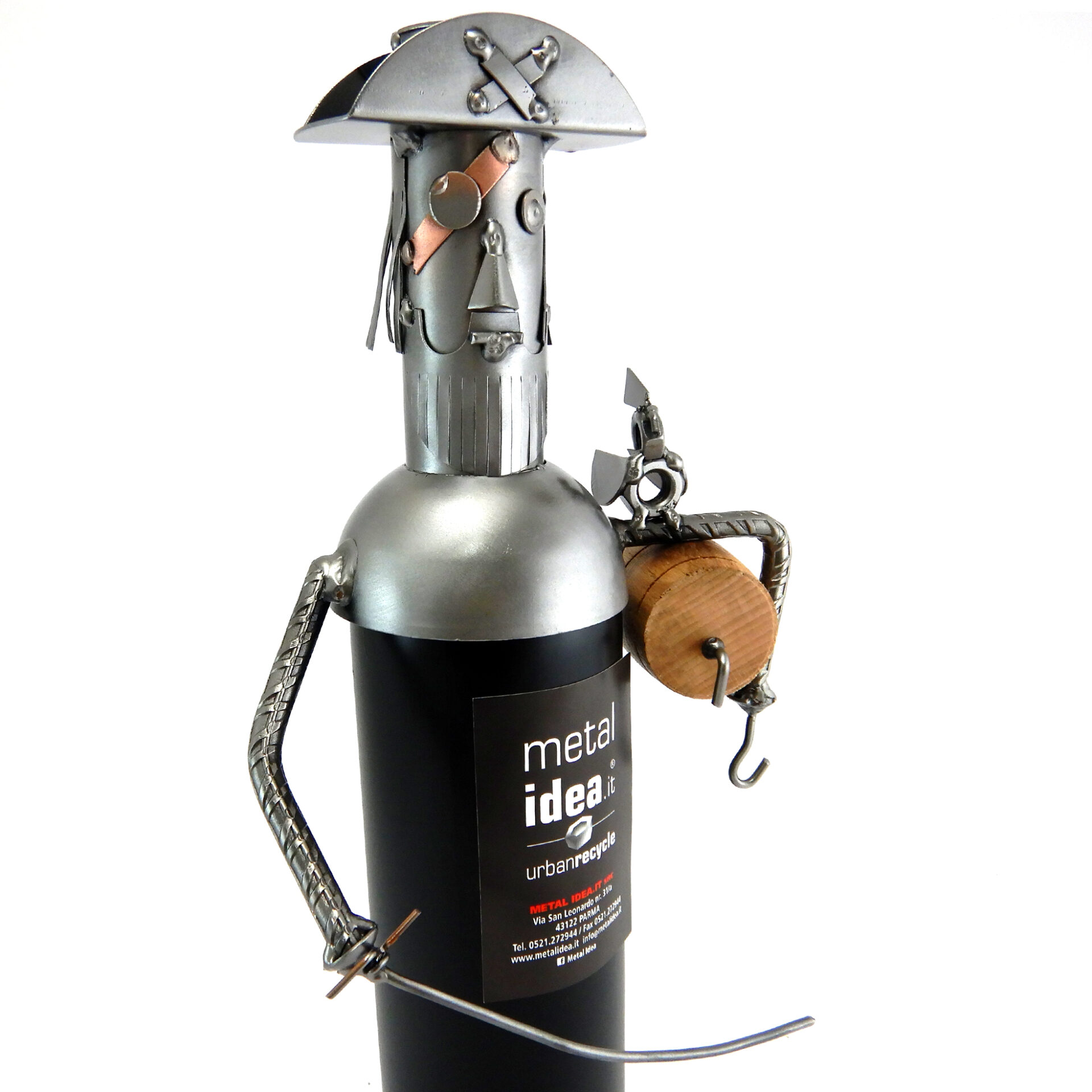 SCULTURA COVER PIRATA - immagine 3