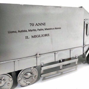 motrice con personalizzazione metal idea.it