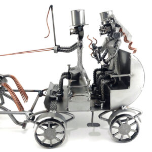 SCULTURA SPOSI in CARROZZA - immagine 4