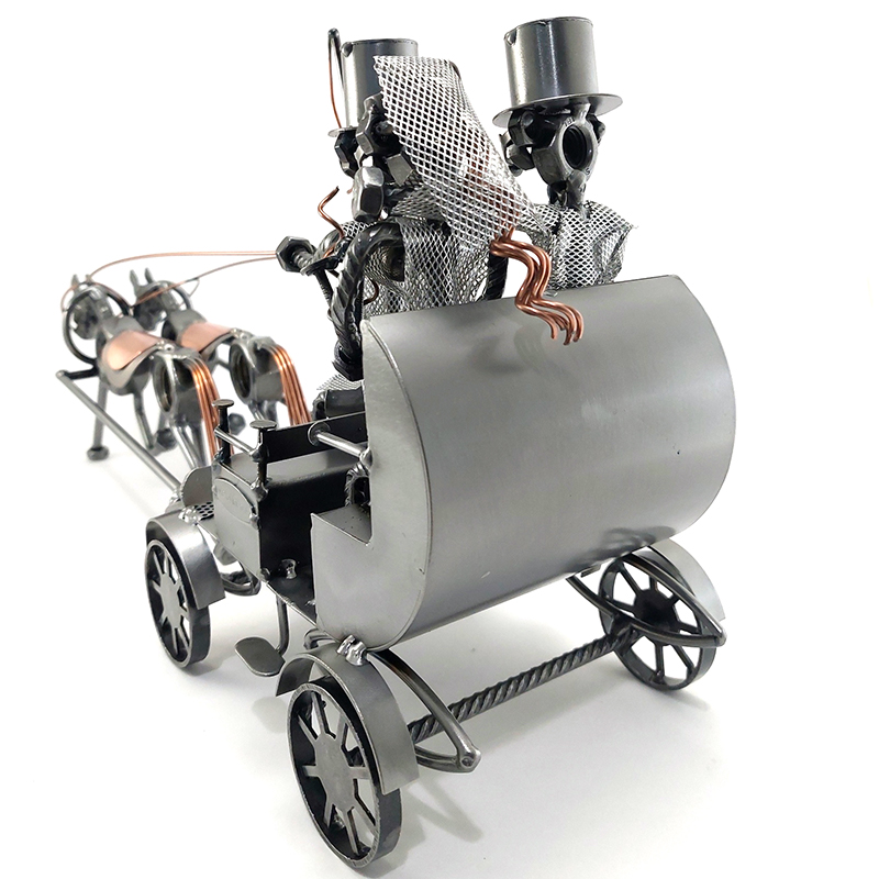 SCULTURA SPOSI in CARROZZA - immagine 6