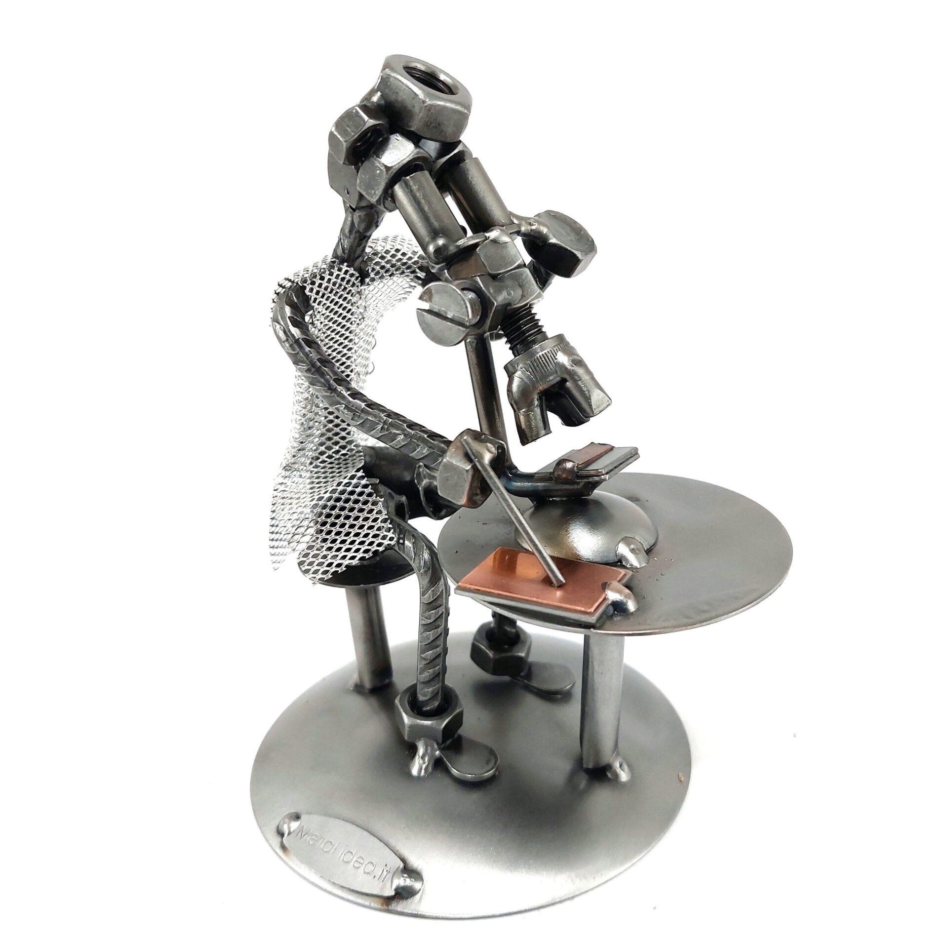 SCULTURA BIOLOGO - immagine 4