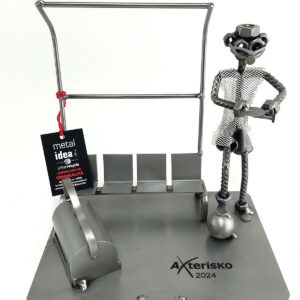 SCULTURA ALLENATORE DI CALCIO - immagine 7
