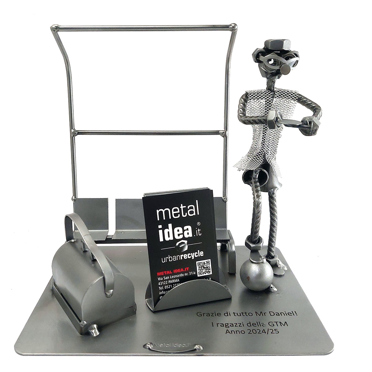 SCULTURA ALLENATORE DI CALCIO - immagine 9