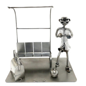 Alternative view of SCULTURA ALLENATORE DI CALCIO