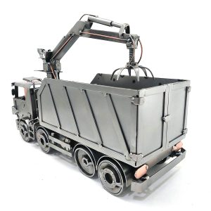 SCULTURA CAMION CON RAGNO - immagine 5